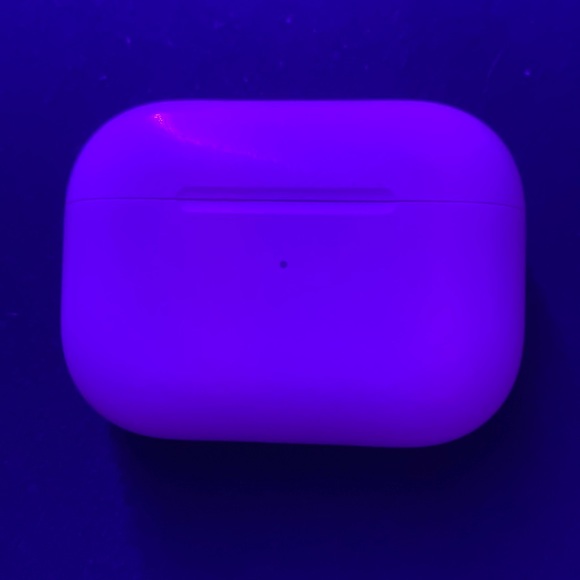 Selling airpod pros